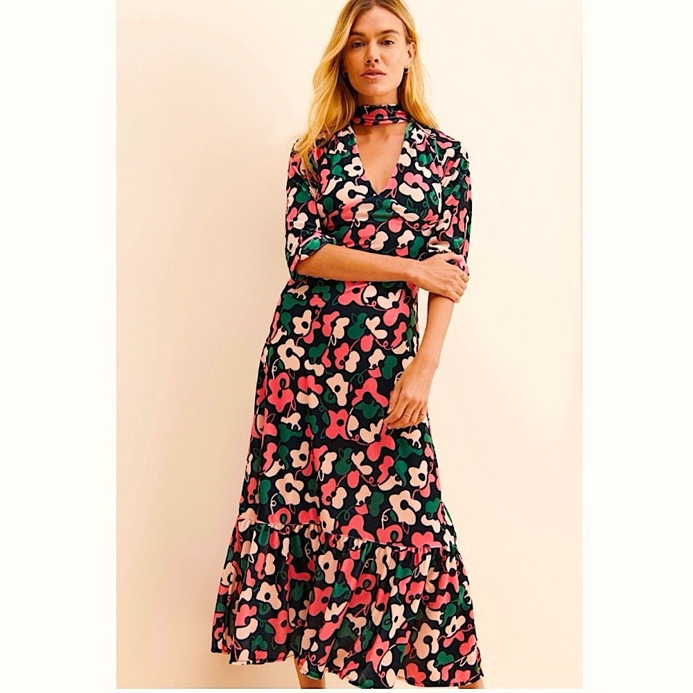 Floral V-Neck Midi Dress with Choker